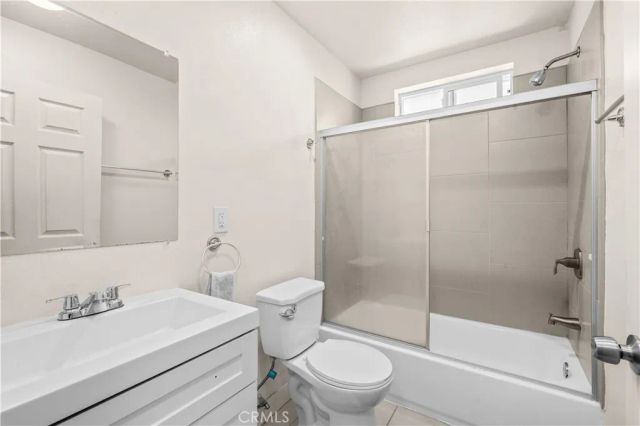 844 W 78th Street, Los Angeles, CA 90044