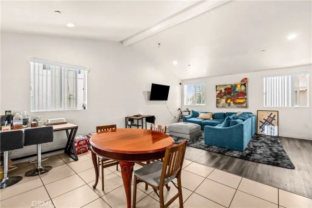 844 W 78th Street, Los Angeles, CA 90044