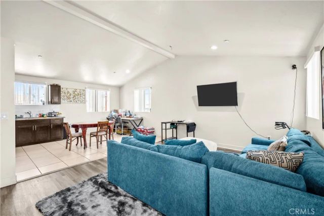 844 W 78th Street, Los Angeles, CA 90044