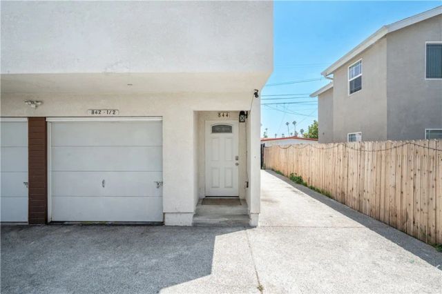 844 W 78th Street, Los Angeles, CA 90044