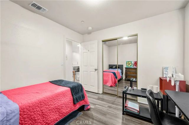 844 W 78th Street, Los Angeles, CA 90044