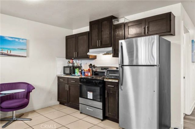 844 W 78th Street, Los Angeles, CA 90044