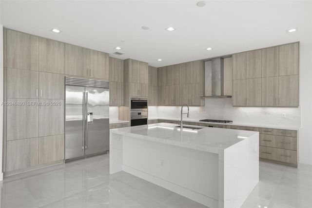 12866 Crane Xing, Palm Beach Gardens, FL 33412