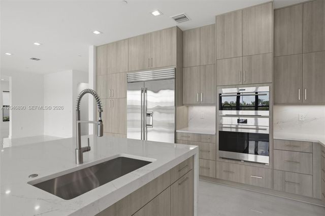 12866 Crane Xing, Palm Beach Gardens, FL 33412