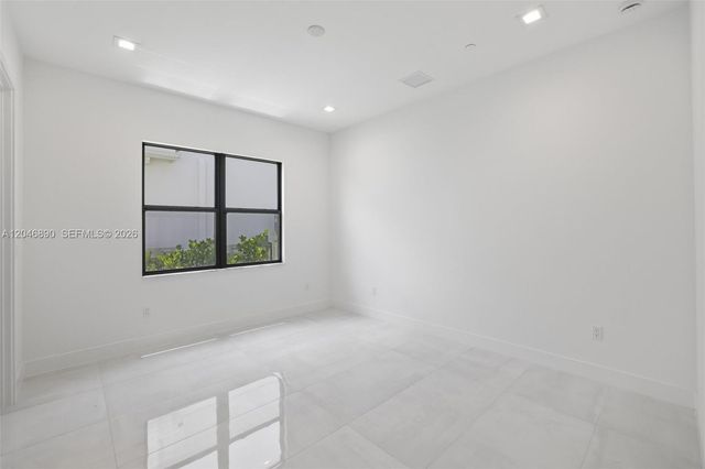 12866 Crane Xing, Palm Beach Gardens, FL 33412