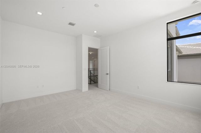 12866 Crane Xing, Palm Beach Gardens, FL 33412