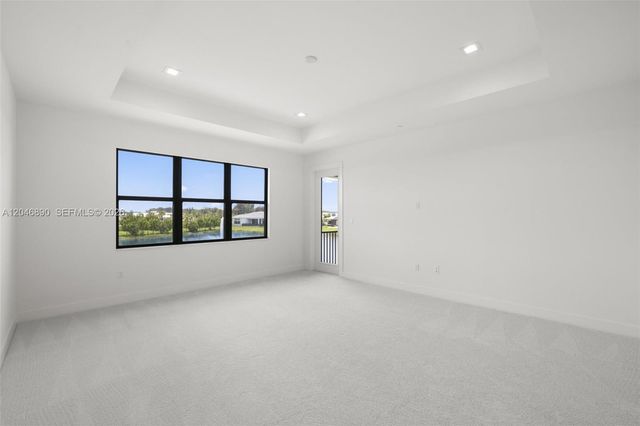 12866 Crane Xing, Palm Beach Gardens, FL 33412