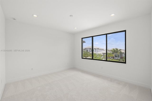 12866 Crane Xing, Palm Beach Gardens, FL 33412