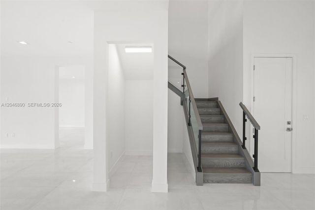 12866 Crane Xing, Palm Beach Gardens, FL 33412