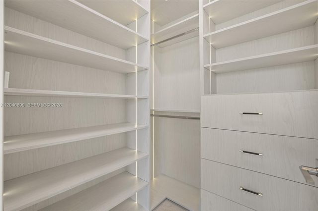 12866 Crane Xing, Palm Beach Gardens, FL 33412