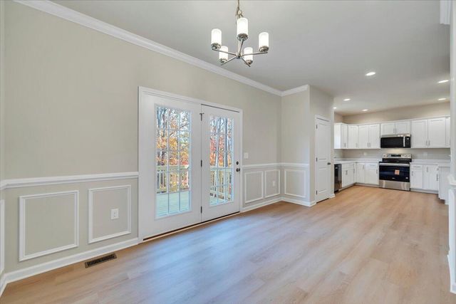 1107 Niagara RD, Vinton, VA 24179