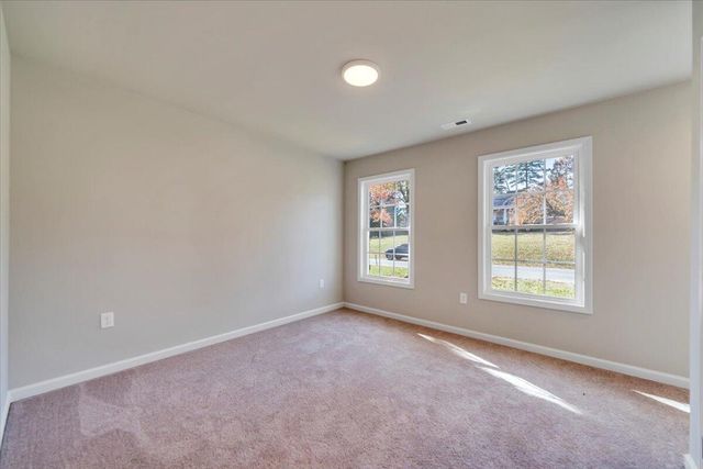 1107 Niagara RD, Vinton, VA 24179