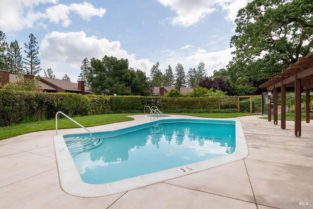 1053 Margaret Ct, Novato, CA 94947