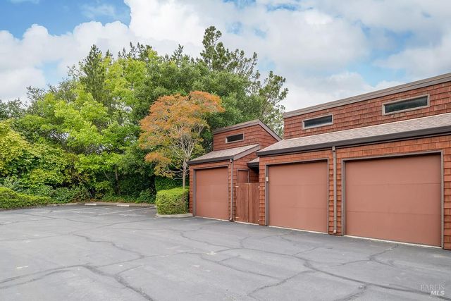 1053 Margaret Ct, Novato, CA 94947