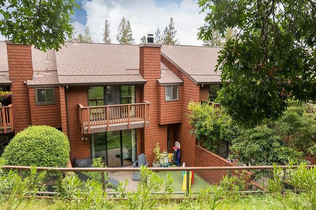 1053 Margaret Ct, Novato, CA 94947