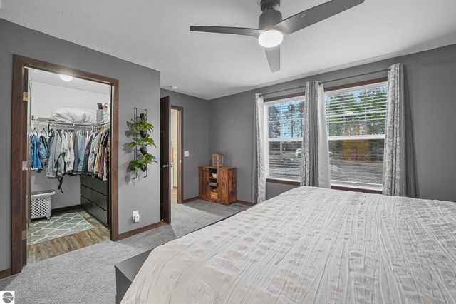 2082 S Mackinaw Trail, Cadillac, MI 49601