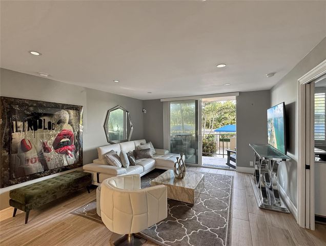2000 S Ocean Boulevard LF, Lauderdale By The Sea, FL 33062