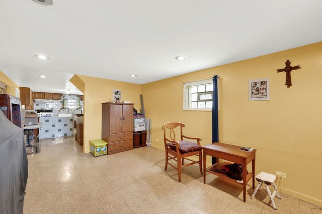 7033 W 43RD ST Street, Stickney, IL 60402