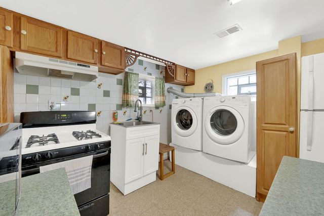 7033 W 43RD ST Street, Stickney, IL 60402