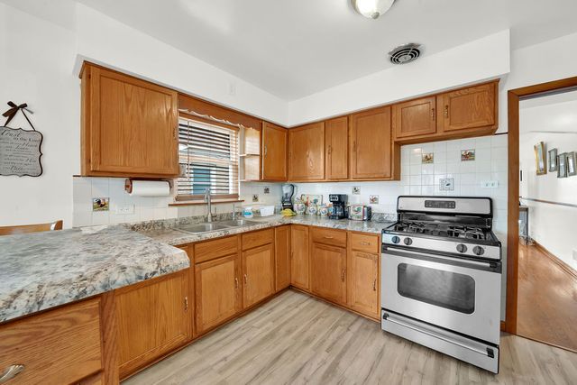 7033 W 43RD ST Street, Stickney, IL 60402