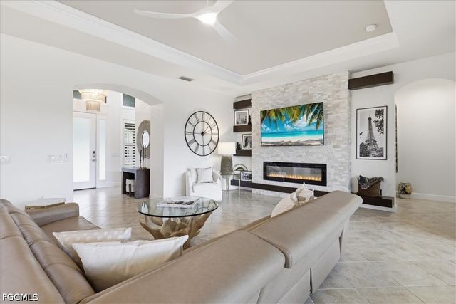 10120 Belcrest BLVD, Fort Myers, FL 33913