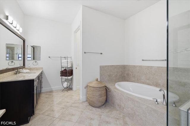 10120 Belcrest BLVD, Fort Myers, FL 33913
