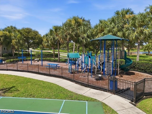 10120 Belcrest BLVD, Fort Myers, FL 33913