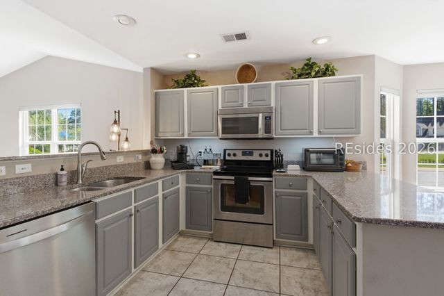 200 West Sq Square, Bluffton, SC 29910