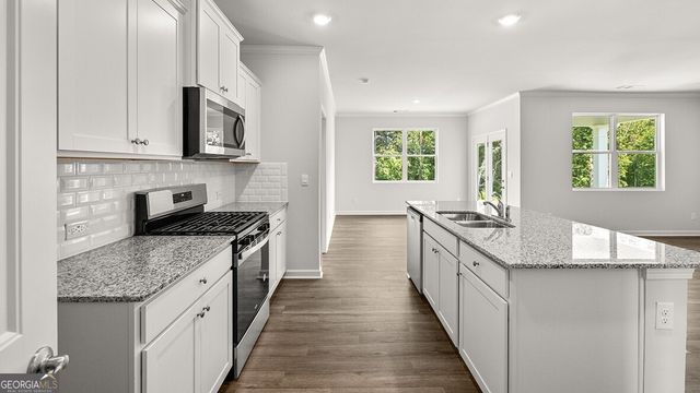 8199 Elkhorn Drive, Fairburn, GA 30213