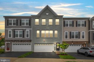8775 ELSING GREEN DRIVE, Manassas, VA 20112
