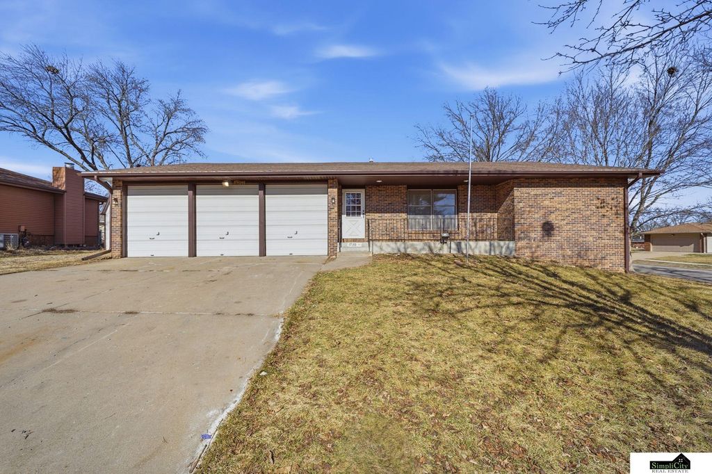 1720 Fairfield Street, Lincoln, NE 68521
