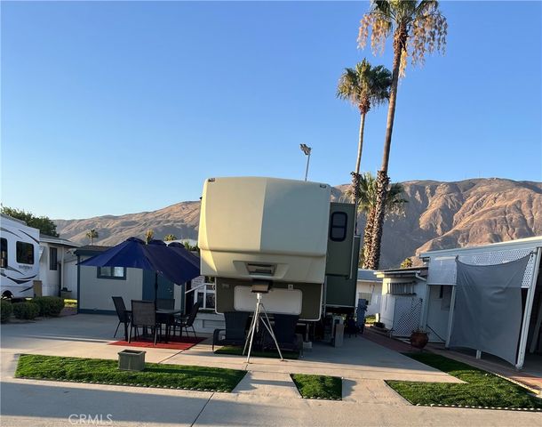 827 Deerwood Drive, San Jacinto, CA 92583