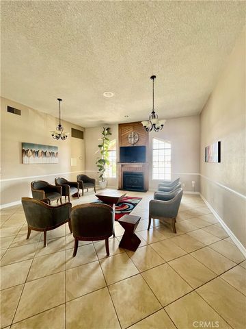 827 Deerwood Drive, San Jacinto, CA 92583