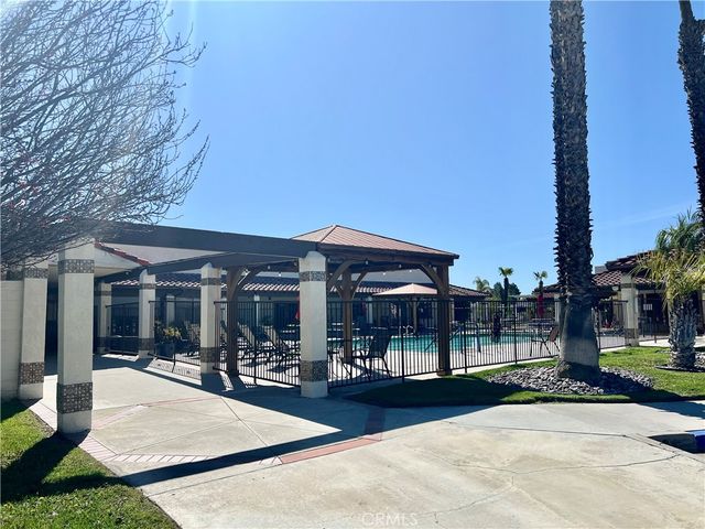 827 Deerwood Drive, San Jacinto, CA 92583