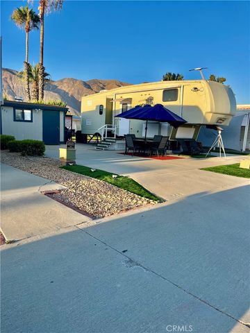 827 Deerwood Drive, San Jacinto, CA 92583