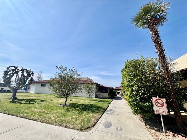 827 Deerwood Drive, San Jacinto, CA 92583
