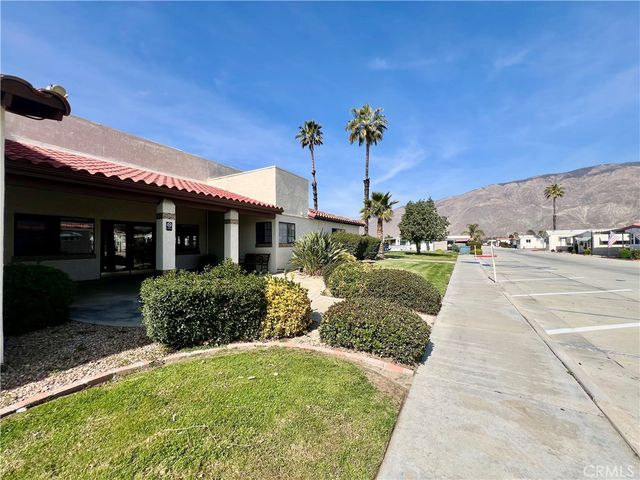 827 Deerwood Drive, San Jacinto, CA 92583