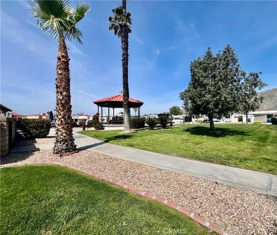 827 Deerwood Drive, San Jacinto, CA 92583