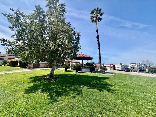 827 Deerwood Drive, San Jacinto, CA 92583