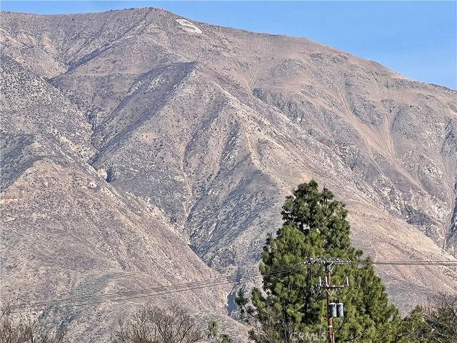 827 Deerwood Drive, San Jacinto, CA 92583