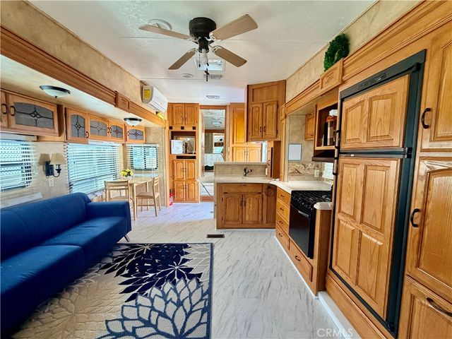 827 Deerwood Drive, San Jacinto, CA 92583