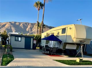 827 Deerwood Drive, San Jacinto, CA 92583