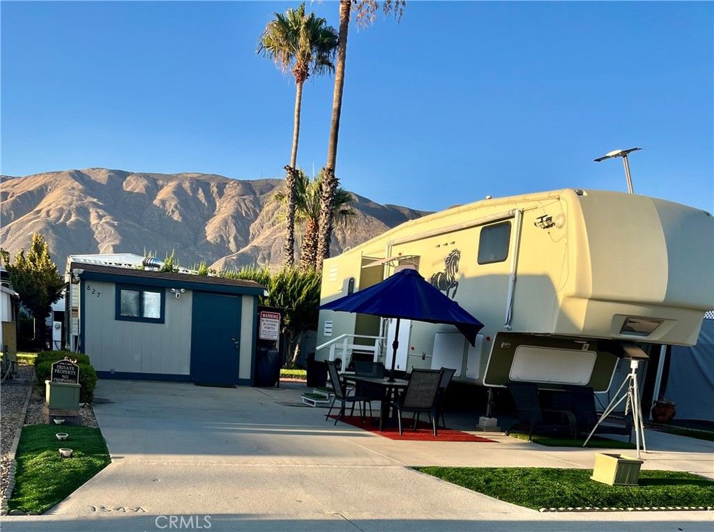 827 Deerwood Drive, San Jacinto, CA 92583