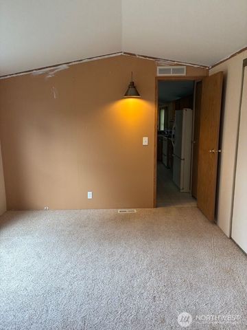 211 7th Street NE, Long Beach, WA 98631