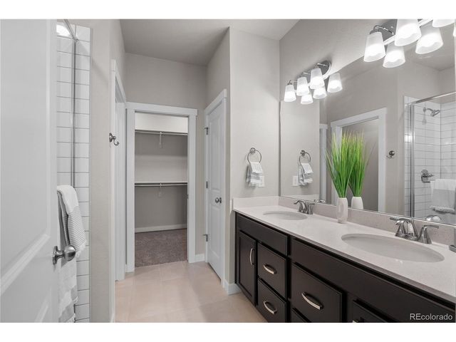 350 High Point Dr C103, Longmont, CO 80504