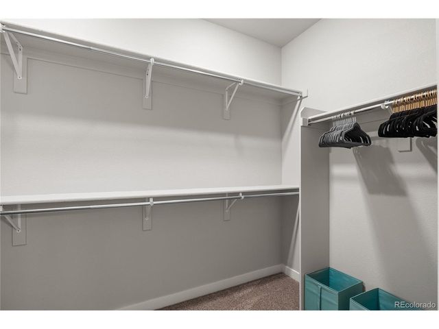 350 High Point Dr C103, Longmont, CO 80504