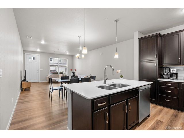 350 High Point Dr C103, Longmont, CO 80504