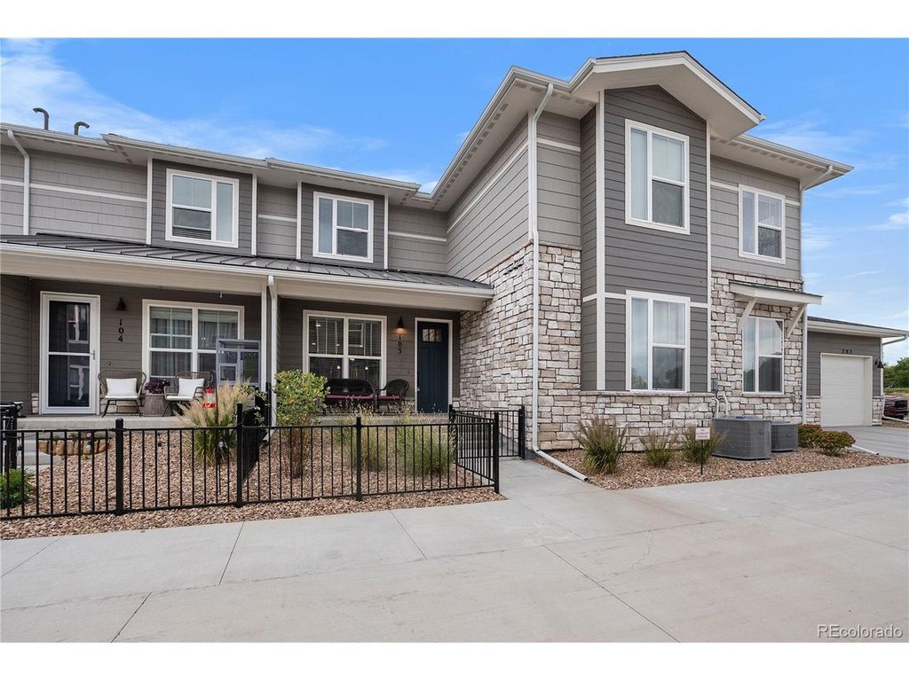 350 High Point Dr C103, Longmont, CO 80504