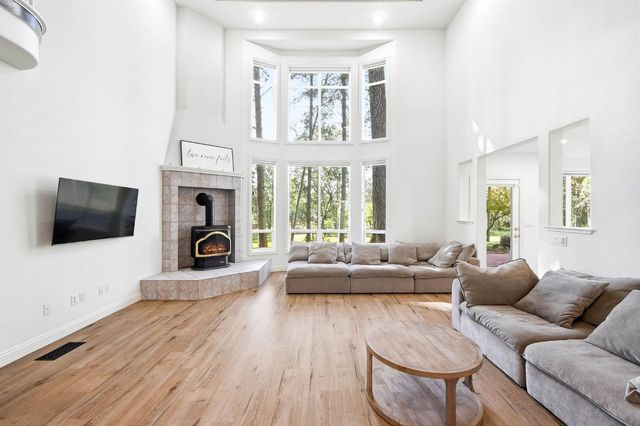 15954 Gary Way, Grass Valley, CA 95949