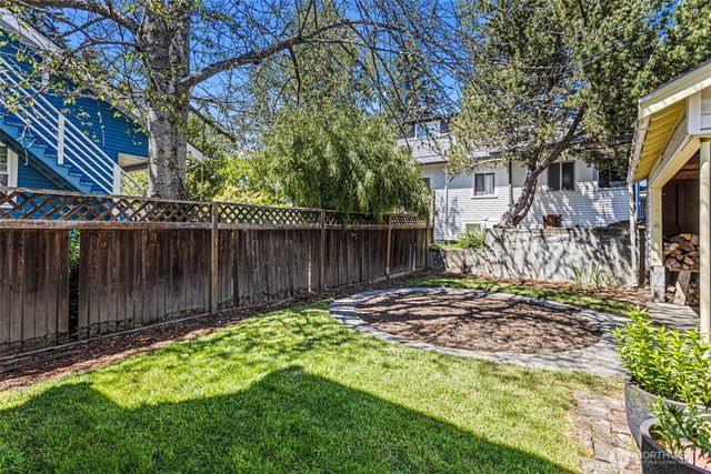 4812 SW Stevens Street, Seattle, WA 98116